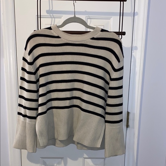 Gap sweater, sz. XS, split hem tan with black stripes - Picture 1 of 8